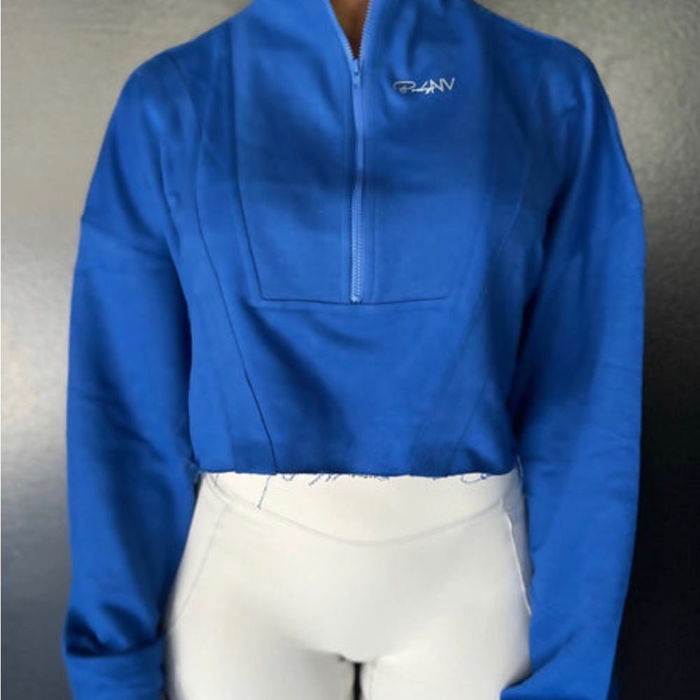 BodyNV crop sweater